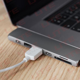 比頭發(fā)絲還細(xì)的新材料電纜，其傳輸速率是USB3.0的10倍